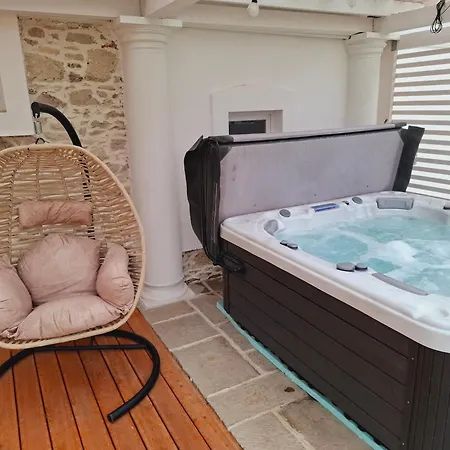 Oereg Malom Apartmanhaz
