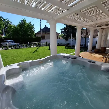 Pensjonat Oereg Malom Apartmanhaz 3*
