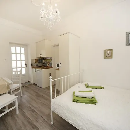 Oereg Malom Apartmanhaz Πανσιόν