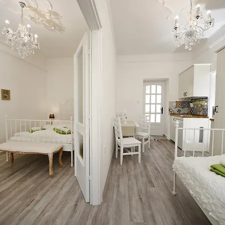 Πανσιόν Oereg Malom Apartmanhaz Bogács
