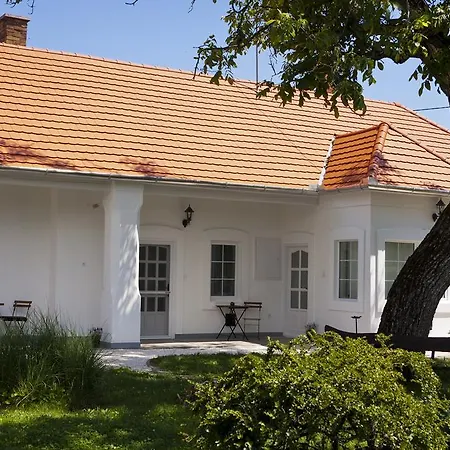 Oereg Malom Apartmanhaz Πανσιόν 3*