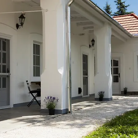 Oereg Malom Apartmanhaz